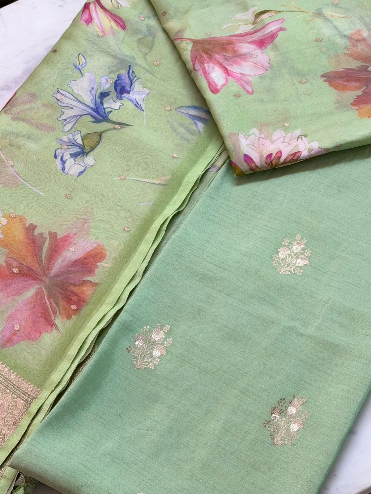 Kadhua cotton suit with kora silk dupatta 