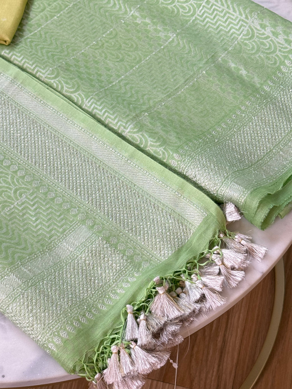 Munga Silk Suit Set