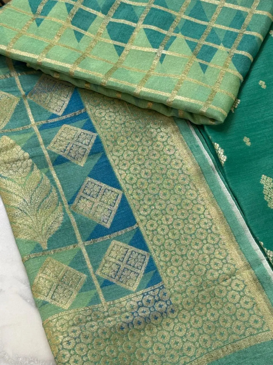 Munga Silk Suit Set Heritage Weaves