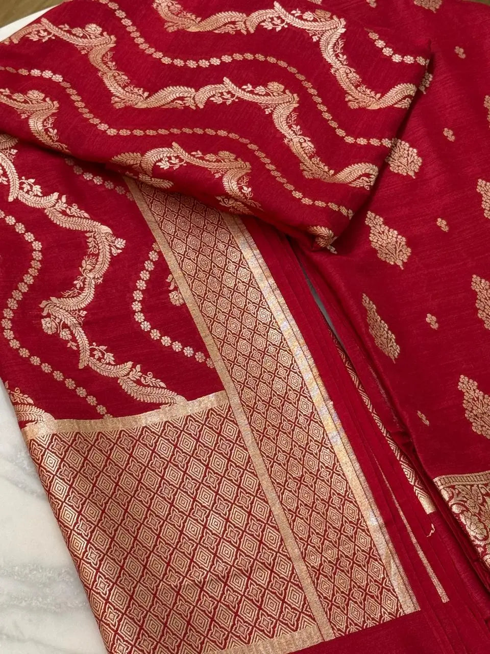 Munga Silk Suit Set Heritage Weaves
